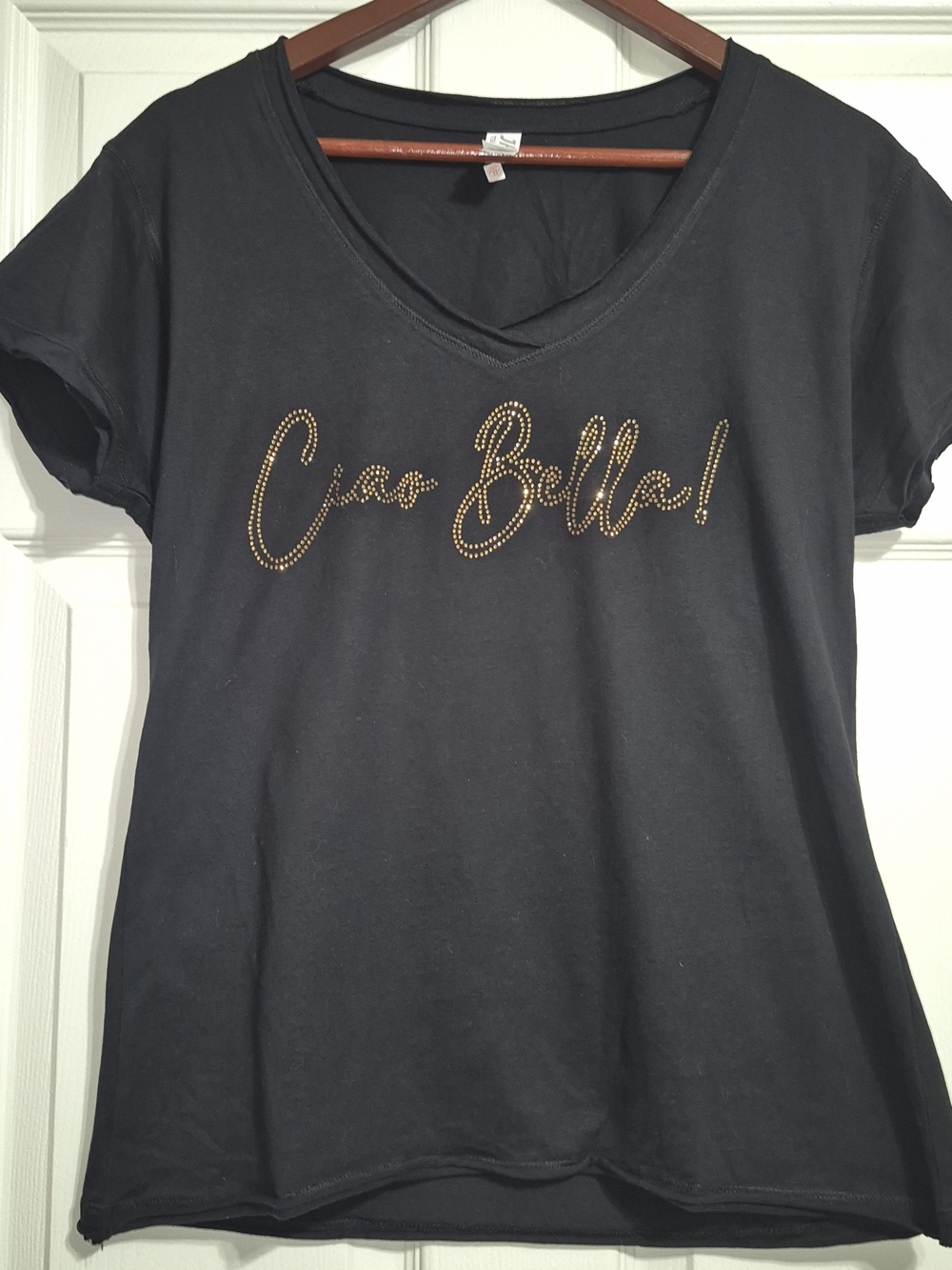 Black "Ciao Bella!" V-Neck Women's Tee